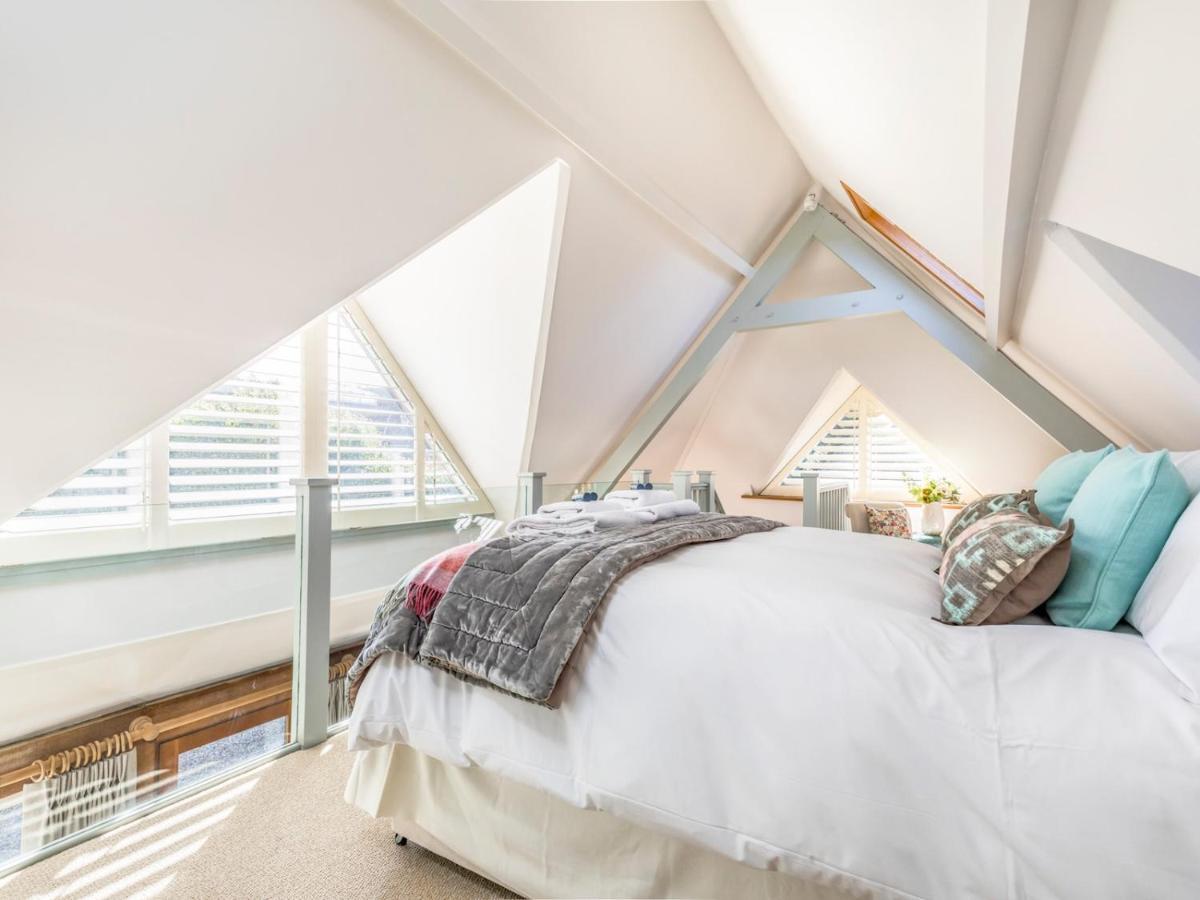 Pass The Keys Peaceful And Beautiful 1 Bedroom Barn Conversion Chichester Exterior photo